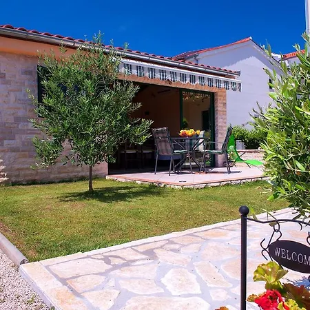 Apartment Sara Vodice
