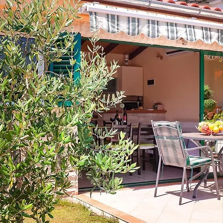Sara Apartament *