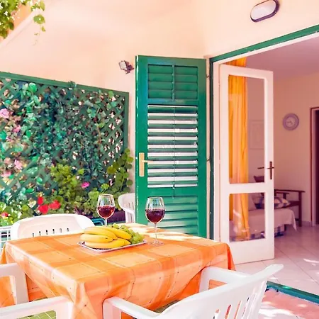 Apartament Sara