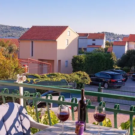 Apartment Sara Vodice